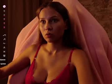 Small_Emma0 Chaturbate stream image from October 18, 2025