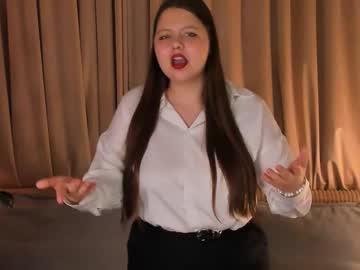 Leishacaves Chaturbate stream image from October 18, 2025