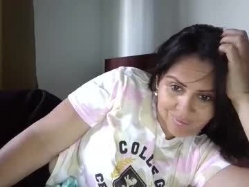 Karol_Gill Chaturbate stream image from October 18, 2025