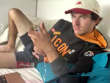 Bitedeforain Chaturbate stream image from October 18, 2025