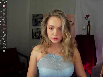 Eviegreens Chaturbate stream image from October 18, 2025