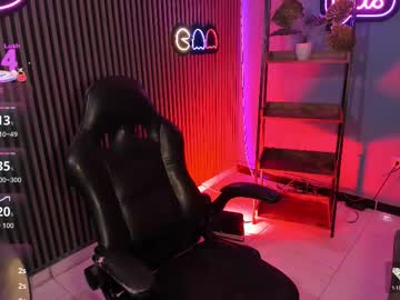 Emily_Roberts1 Chaturbate stream image from October 18, 2025