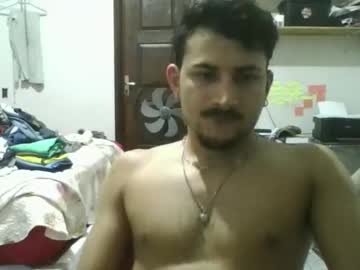 Henrifran Chaturbate stream image from October 18, 2025