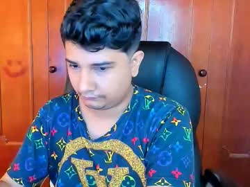 Roomnextdoor99 Chaturbate stream image from October 18, 2025
