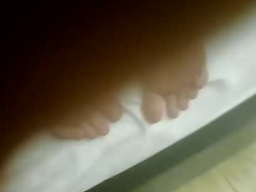 Aqualion305 Chaturbate stream image from October 19, 2025