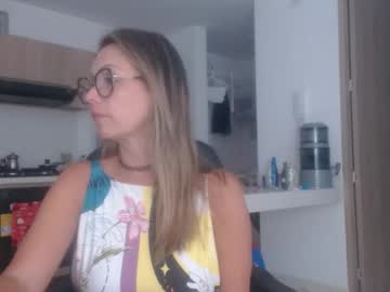 Latinpaprika Chaturbate stream image from October 19, 2025