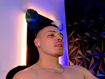 Maxwell_Dupont Chaturbate stream image from October 19, 2025