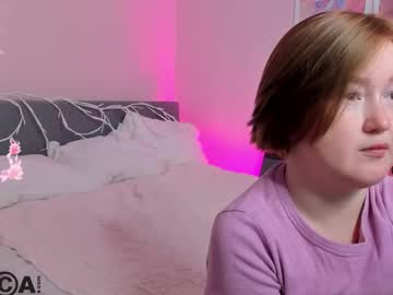 Mia_Ferd Chaturbate stream image from October 19, 2025