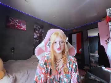 Slyviabuffum Chaturbate stream image from October 19, 2025