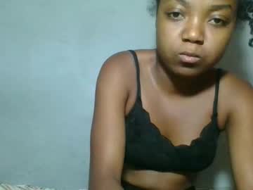 Mariata38 Chaturbate stream image from October 19, 2025