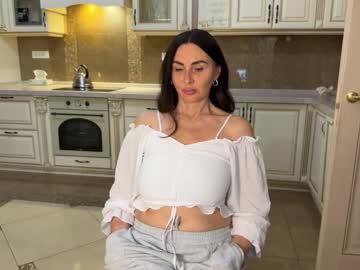 Your_Woman Chaturbate stream image from October 19, 2025