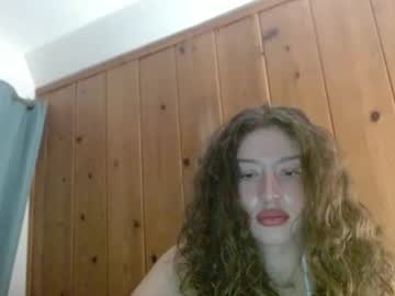 Divinaaclaire Chaturbate stream image from October 19, 2025