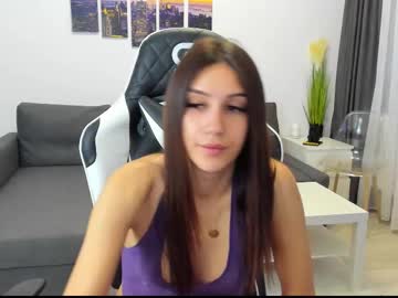 Kimi_Ivy Chaturbate stream image from October 19, 2025