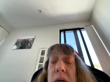 Mcpoll Chaturbate stream image from October 19, 2025