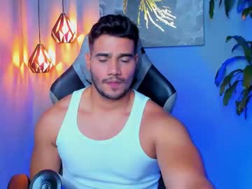Andresfiit Chaturbate stream image from October 19, 2025