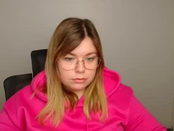 Midnightmariana Chaturbate stream image from October 19, 2025