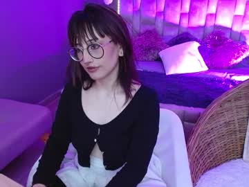 Sweet_Roxanee Chaturbate stream image from October 19, 2025