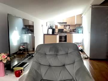 Amyroberta92 Chaturbate stream image from October 19, 2025