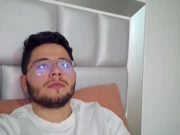 Latin_Edge Chaturbate stream image from October 19, 2025