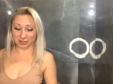 Gearldinefennessey Chaturbate stream image from October 19, 2025