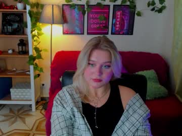 Louisemous Chaturbate stream image from October 19, 2025