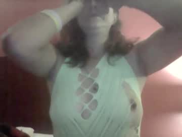 Weluvwoman84 stream image from October 19, 2025