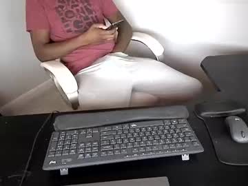 Xxtremexl Chaturbate stream image from October 19, 2025