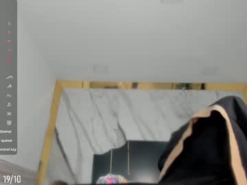 Victtoria_Parker Chaturbate stream image from October 19, 2025