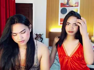 Hugecock_Nathalie15 Chaturbate stream image from October 19, 2025