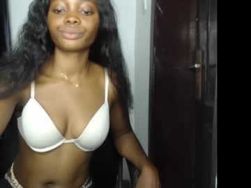 Bellababy6 Chaturbate stream image from October 19, 2025