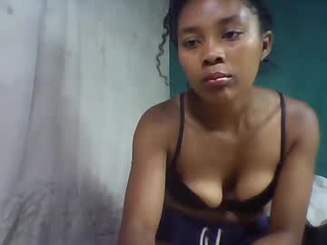 Gerline94 Chaturbate stream image from October 19, 2025