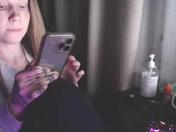Molly_Royse Chaturbate stream image from October 19, 2025
