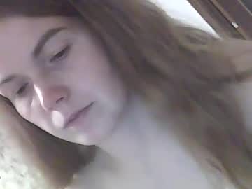 Lindaahskys Chaturbate stream image from October 19, 2025