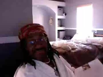 Bungalowentertainment Chaturbate stream image from October 19, 2025