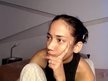 Hot_Little_Bunny Chaturbate stream image from October 19, 2025