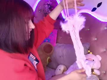 Sophievv Chaturbate stream image from October 19, 2025