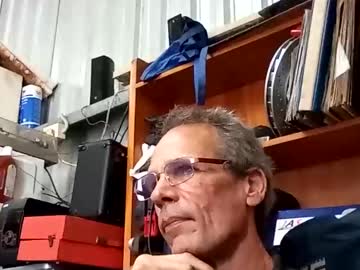 04oldskool Chaturbate stream image from October 19, 2025