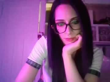 Angel32973297 Chaturbate stream image from October 19, 2025