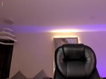 Evebenson Chaturbate stream image from October 19, 2025