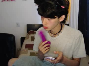 Mixipeach Chaturbate stream image from October 19, 2025