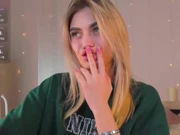 Cherry_Pr1ce Chaturbate stream image from October 19, 2025