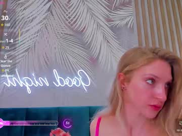 Emilly_Hart Chaturbate stream image from October 20, 2025