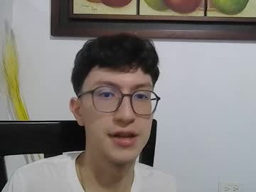 Kevintdx Chaturbate stream image from October 20, 2025