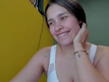 Mahiia_1 Chaturbate stream image from October 20, 2025