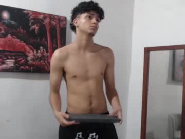 Alice_Julls Chaturbate stream image from October 20, 2025