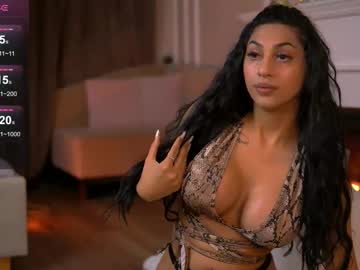 Emmahale Chaturbate stream image from October 20, 2025