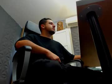 Joshknights Chaturbate stream image from October 20, 2025
