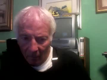 Akhar Chaturbate stream image from October 20, 2025