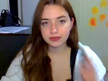 Daniella_Brunnette_ Chaturbate stream image from October 20, 2025