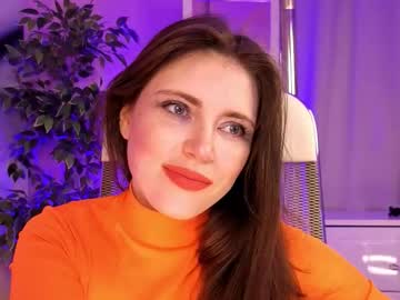 Rubyvicee Chaturbate stream image from October 20, 2025